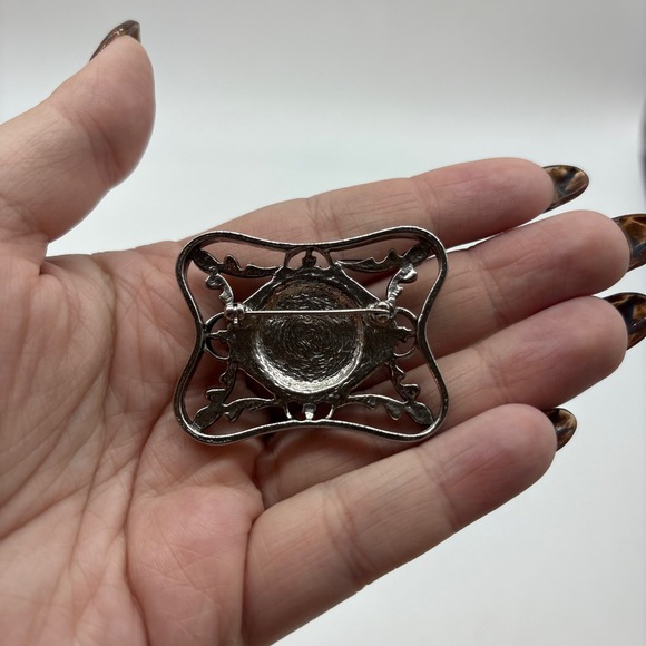 Avon 1992 Bold Classic Royal Purple Glass Cabochon Silver Tone Brooch J10 - Picture 5 of 8